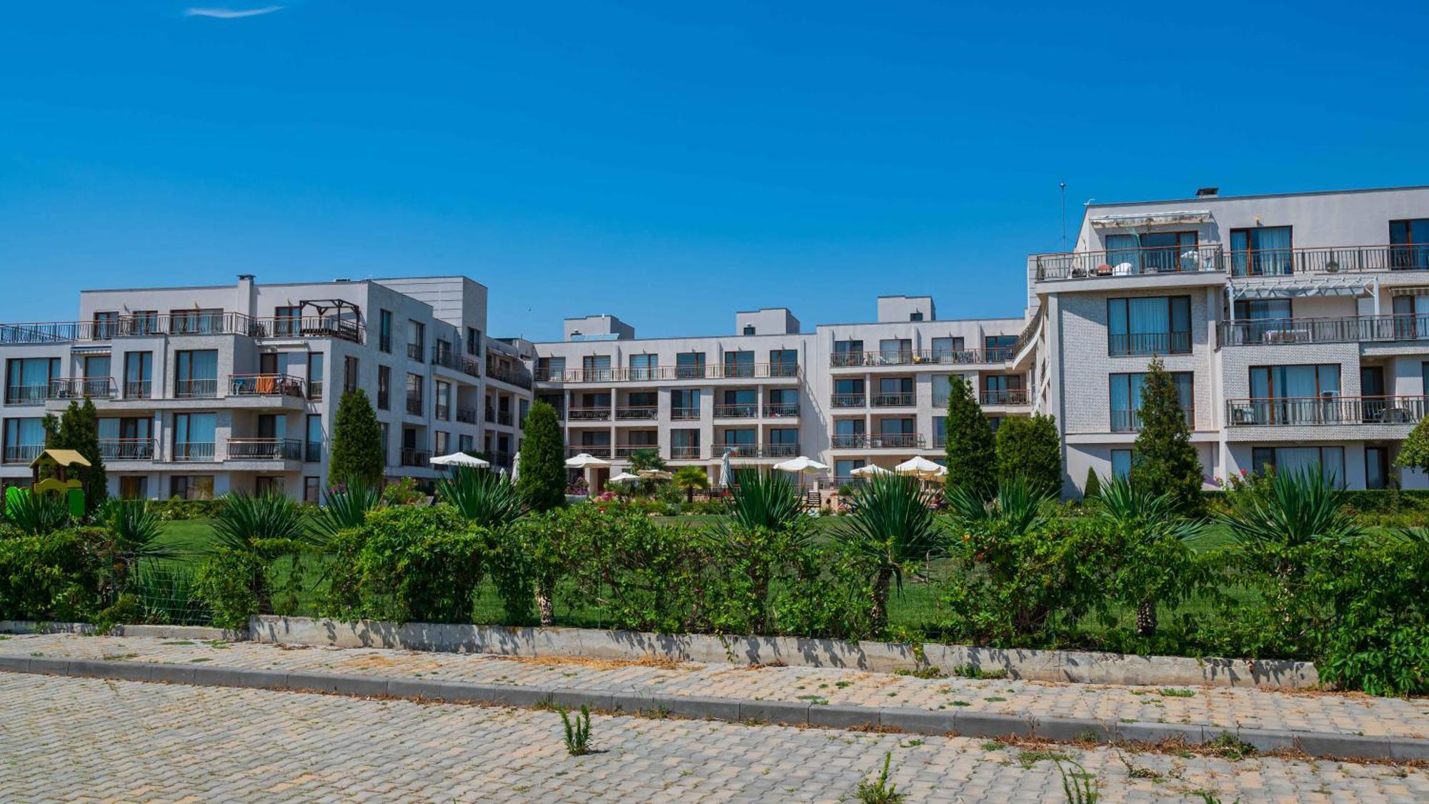 June One Bedroom Sea View Apartment Diamond Beach Resort Сарафово Экстерьер фото