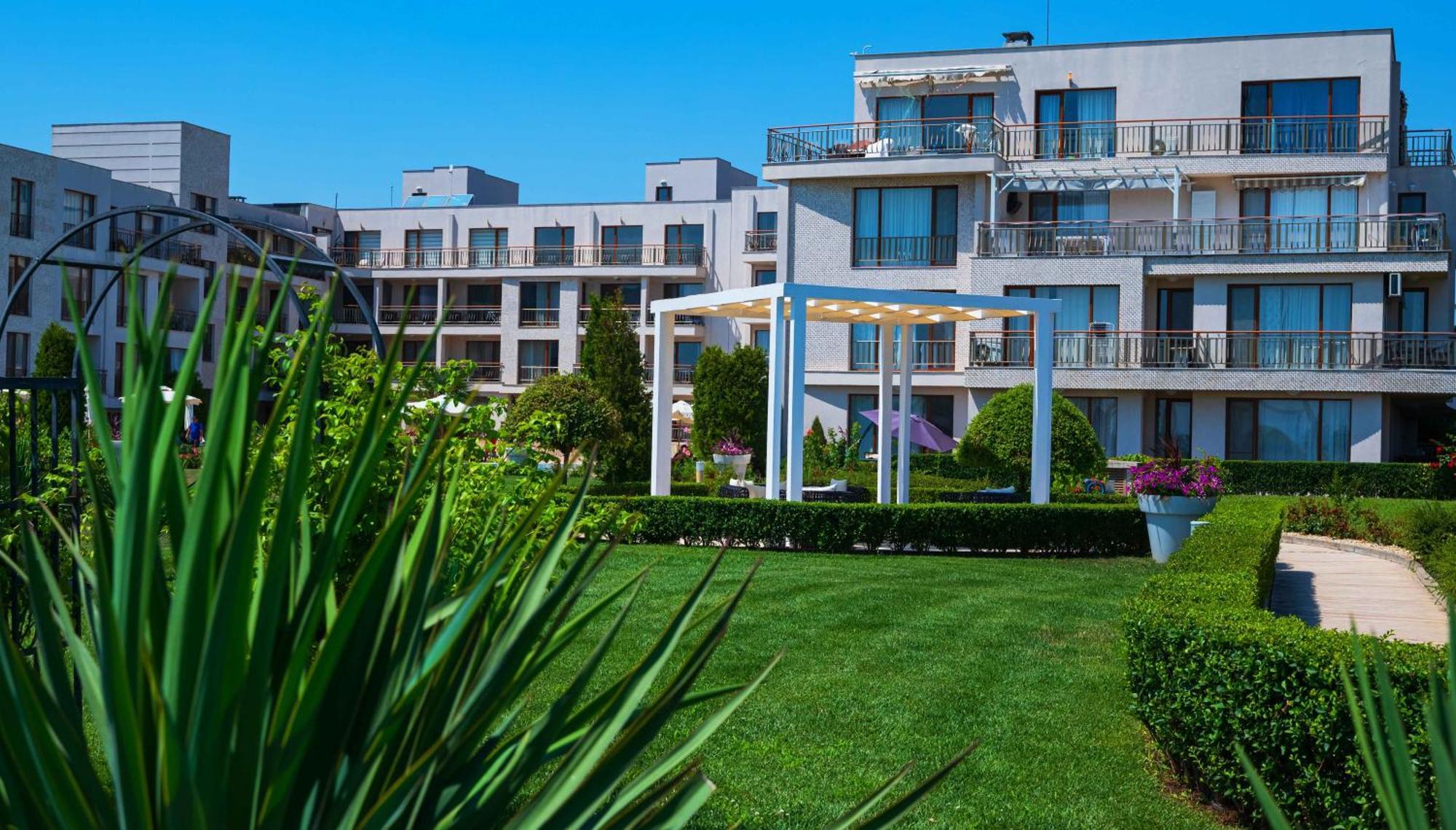 June One Bedroom Sea View Apartment Diamond Beach Resort Сарафово Экстерьер фото